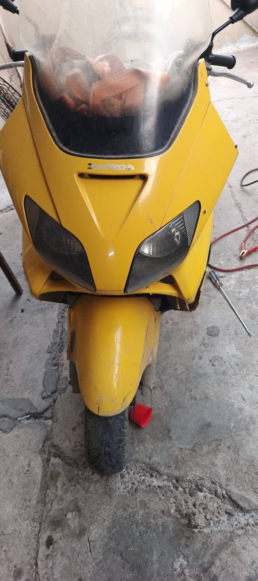 دراجة فصختهة يحتاجلها كابريتر
ابيع حديدة تجي تاخذه هيه وغراضها انته شدهن 
طيني سعرك ***********وتساب
مكان بغداد دورة
