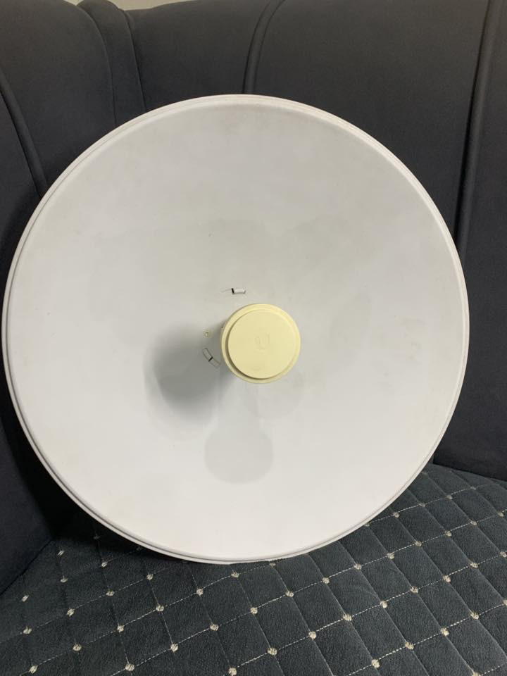 نانو عدد 2 للبيع
الاول : نانو ستيشن M5 نوعيه راقيه جداً "25 الف 
الثاني : نانو باور بيم M5 معروف جداً  60 الف 
الشراي اتساهل ويا اذا تاخذهن ثنينهم هم اتساهل ويا 
للاستفسار خاص او اتصل : ***********
