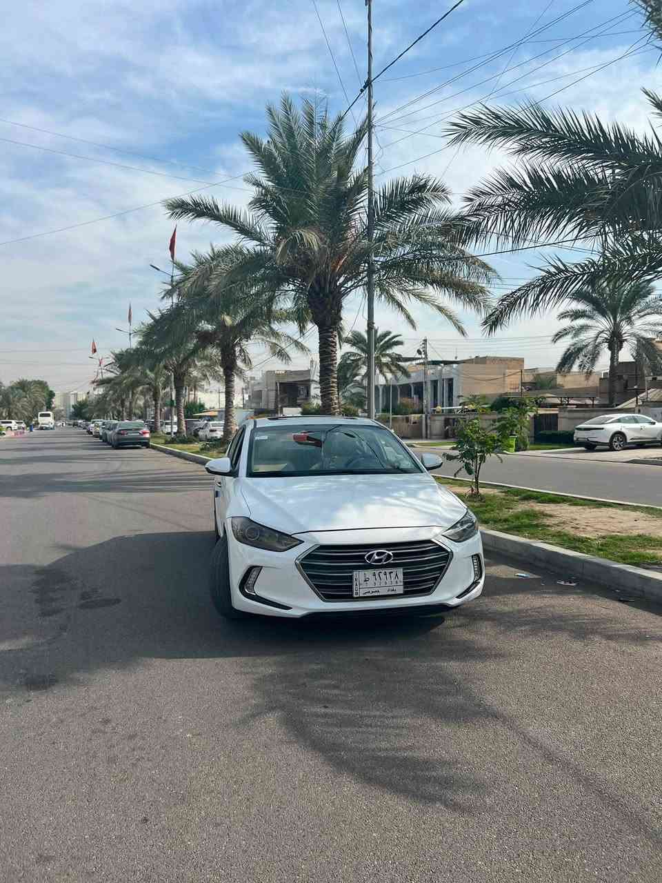 سلام عليكم النترا للبيع موديل 2017خليجي فول مواصفات ماعده البصمه ضربتها جاملغ وباب على كد شبرين طخه السياره خير من الله 
نضيفه بمعني الكلمه 
التعجبه يتصل عل رقم ***********
مكان السياره بغداد
