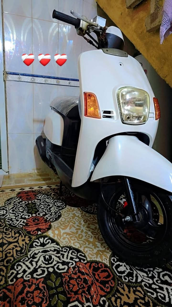 سلام عليكم 
خوان دراجة نضيفة صارلهة سبوع من طالعة من وكالة شلعة ومعدل كهربائيات كلهن شغالات 
زلغ مابيهة اوراق اصولية 
نضافة كدامك 
سعر 1050
مكاني حي المعلمين الجديد 
الموشراي لايكسر بل سعر رجاا
متواجد فيس 
وتصال علا رقمي
***********
