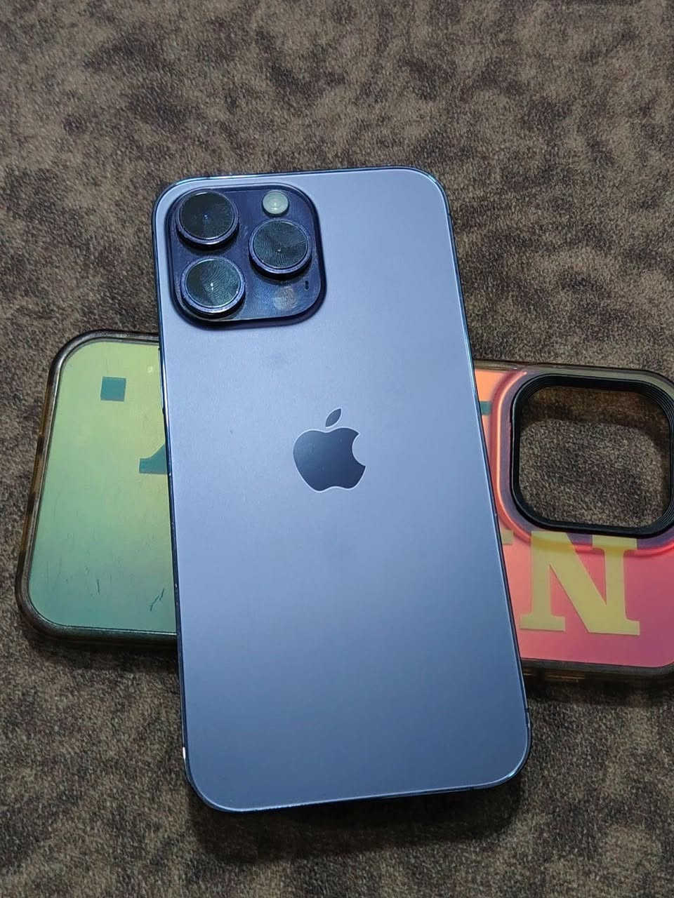 سلام عليكم اخوان العزيز ايفون 14 برو ماكس  اي عيب ما بي كدام عينك   ما مفتوح تعال افحصه كدام عينك بطاريه 95 🔋 داكره 256   سعره 900 بي مجال   مكاني كركوك  حزيران رقم*********** تحياتي لل جميع
