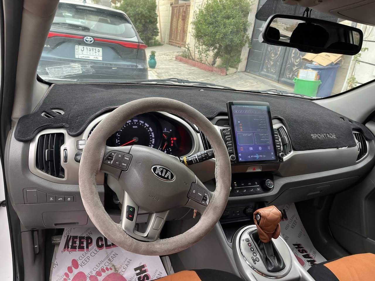 كيا #سبورتج 2017 AWD نظام #دفع_رباعي 
خليجي رقم بغداد مكفولة والسونار موجود بالصور 
الموصفات موضحة بالصور تحكمات ومانع تزحلق نظام منحدرات
السيارة كاملة من جميع النواقص وتخم تاير جديد 
مكاني ديالى بعقوبة 
السعر / 173$ مجال بسيط 
***********
