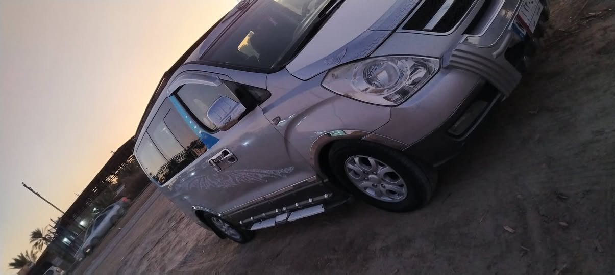 السلام عليكم ورحمة الله وبركاته سياره البيع موديل 2008سياره نضيفه تخم تاير حداديه خير من الله مكينه شرط لا تبخير ولا تنقيص تبريد ثلج سياره جاهزه اصل مسكر مكينه 7سبلاين وتماتيك تخم لاستفسار *********** او اسيا *********** وبيك خير وتدلل
