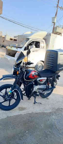 السلام عليكم بوكسر 23 نازله بل 24 ماشيه 12 الف مرقم بغداد تحويل ثاني يوم دراجه نضيفه كلش بعدهي جديده وكلشي شغال دهن امزويل اديرله 
السعر 2500 مليونين ونص 
العنوان بغداد حي النصر 
***********
