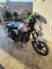 دراجة دايون دراجة كلش نضيفة موديل 2021 السعر عل خاص 07752818200