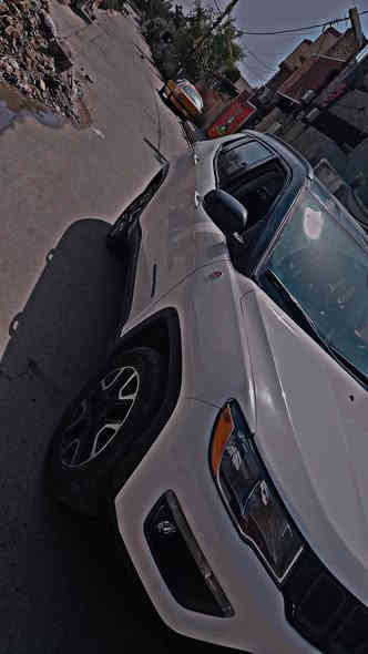 السلام عليكم سياره جيب كومبارس للبيع موديل 2019 السعر شده***********
