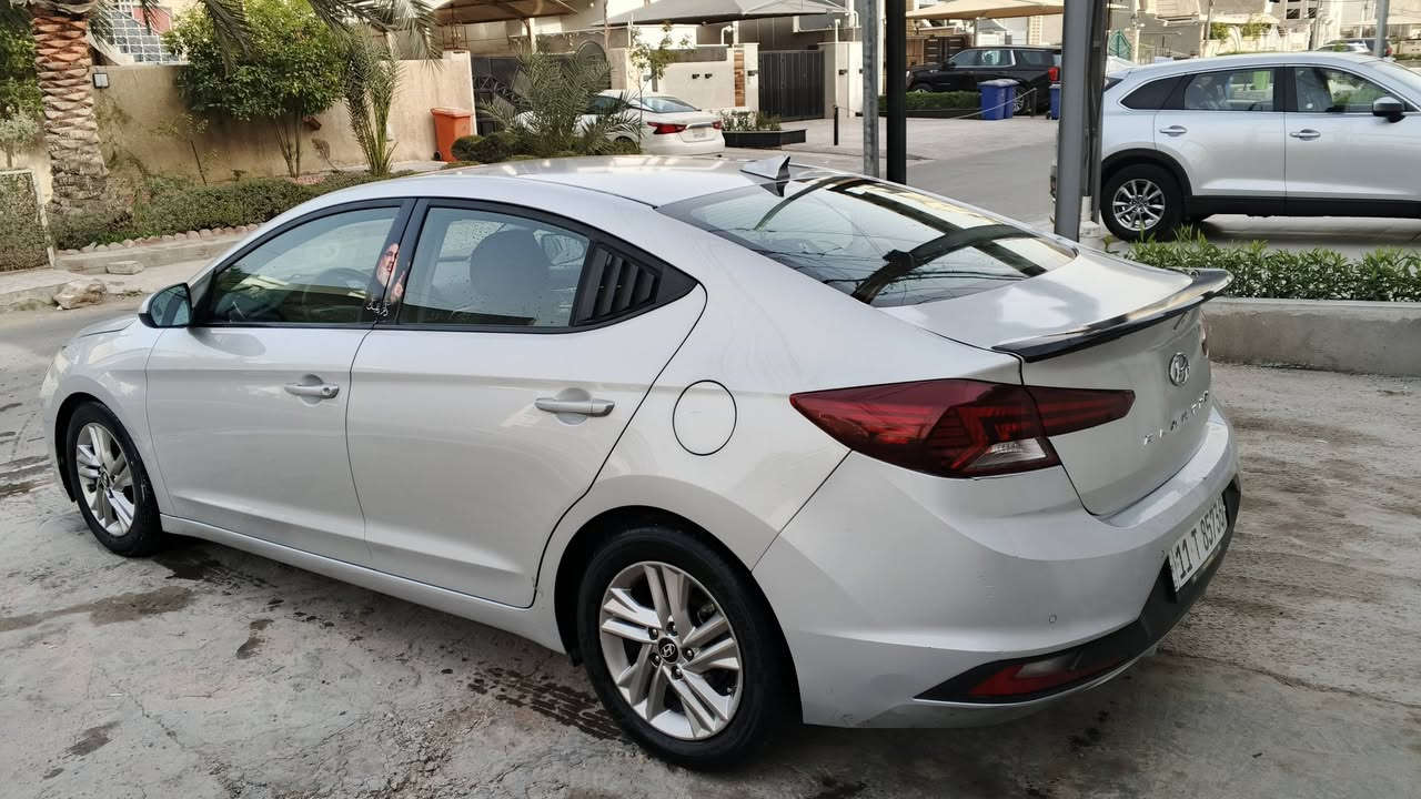 السلام عليكم ورحمة الله
النترا امريكي للبيع موديل 2019  رقم بغداد باسمي ماشية 74 ميل حادثها موضح بالسونار 
السعر 136 وبيها مجال 
مكانها بغداد الكرادة 
للاستفسار الاتصال على ***********
