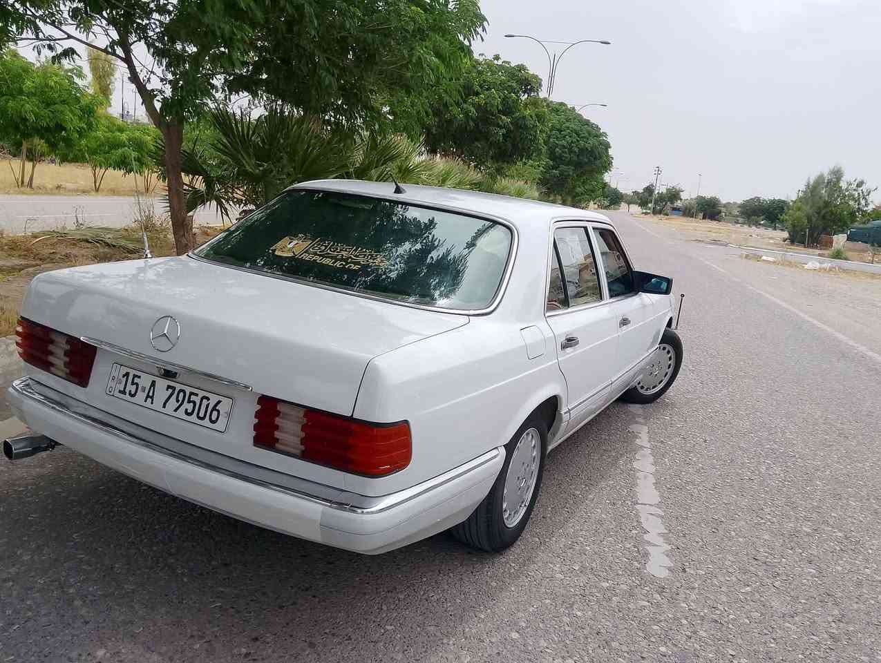 بسم الله تبارك الرحمان
مارسدس رئسي باب قصير 300فول 
رقم انبار مشروع وطيني سنويه جديد بشرط ثاني يوم تحويل
مكينه وكير يابني بشرط كفاله تخم تيارات جديد ويله بلاد تبريد ثلج صدر امامي خلفي كارتون اخوان سياره دكه جكوج مابيه بشرط بدون معجون ولا تعديل ولا خياس عل بلاد قوعد دبل بلاد شركه دخله مخما عسلي بلاد جام اربعه كهربائية ايبس فتحه قفل مركزي شغال موديل 90اصل عل بلاد صبغته حزام عل يدي علمود شخط كله بلاد كشنات امامي كهربائية ساكن كفري سعره 55وبي مجال حك جيه ***********
