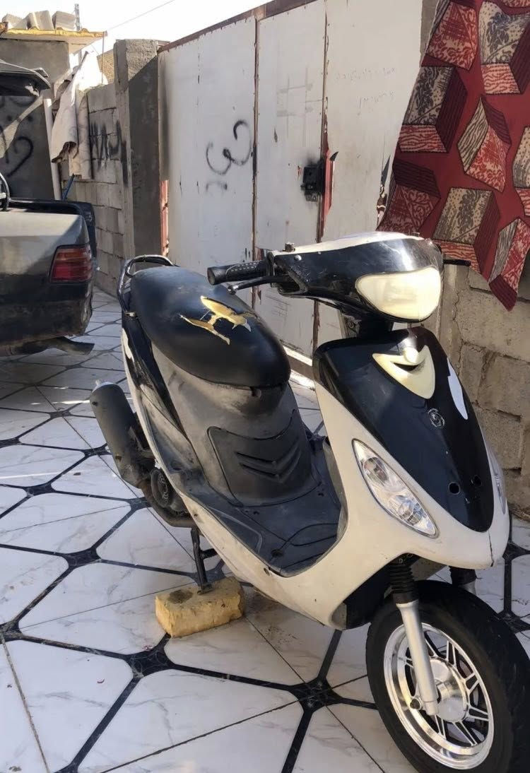 سلام عليكم شباب ماكس قجمه مفتوحه مره وحده مختمه كلها من طول لطول نهضه ومعدل تخبل سلف شغال عوزها بس باتري لايت شغال اشاير شغال سكنات شغاله صطاب شغال ويلات نجمه تايرات جدد مكينه ناعمه تخبل 49بلاد كيج بانزيل شغال عداد بس سيم عوزه مكاني كرنه ثغر يم ملعب ال11المو شراي لا يتعبني ***********بس واتساب شغال
