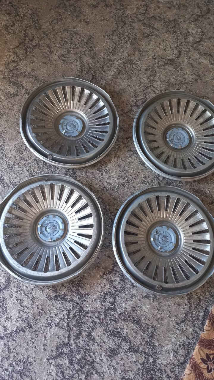 السلام عليكم كبات للبيع حجم14 ***********
