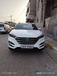 عندي توسان للبيع موديل 18 رقم بغداد انكليزي بسمي ماشيه 83 حقيقي كير مح...