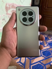 تلفون لبيع جديد ستعمال قليل سعره ٣٦٠وبي مجال بغداد مدينت صدر 077114251...