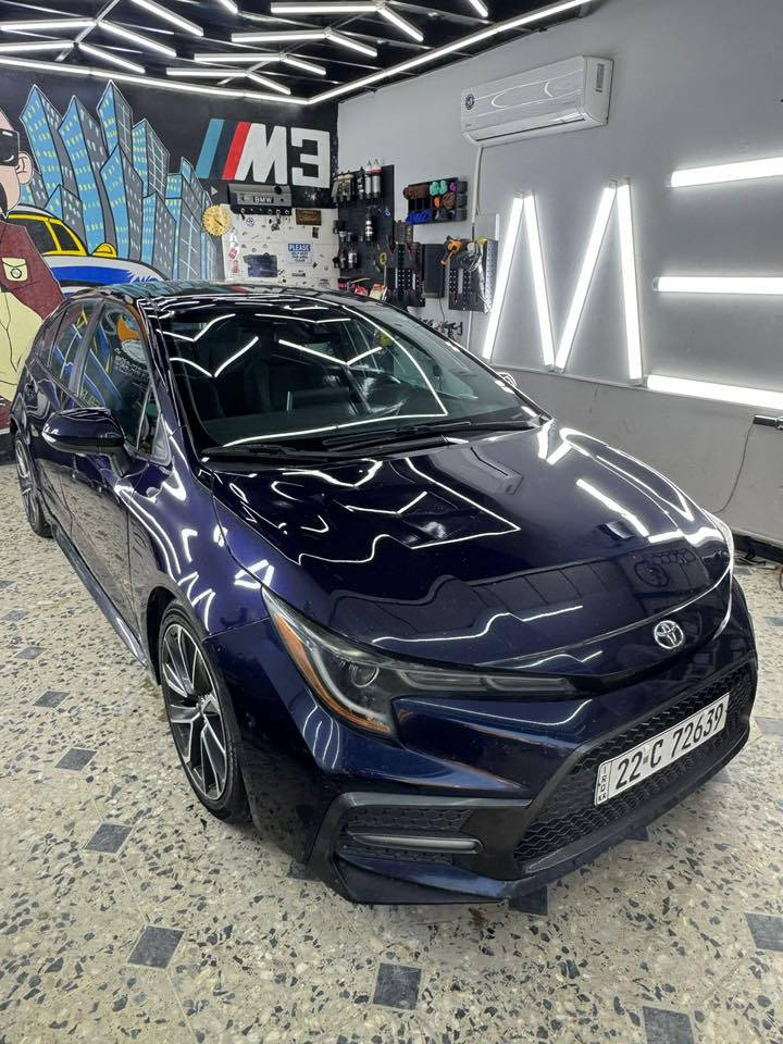 يا الله 
من رخصة الادمن 
كورلا 2020 ياباني اصلي 
لون نيلي 
كشنات حضن 
شفتات بلستيرن
هاند بريك دكمة ووتو هولد  
دبل صالنصة بلادي
لحاية بلادي  
تحكمات بلستيرن جهتين 
تحديد مسار 
مانع تصادم 
مانع تزحلق 
شاشة ابل كار بلي
وأوامر صوتية 
تبريد ثلج 
وتدفئة 
رقمها أربيل دولي 
كهرباءت خير من اللة 
كير محرك كفالة بلادي بدون فتح 
ماشية 116
حادثها بابين الي بصف السايق 
وبيها جاملغ كلير من امريكة 
ويل حجم 17
تخم تاير جديد 
والسيارة سويتلها ادامة وبوليش يعني ربع دينار متصرف عليها انطيها D وتوكل حجي ترايها لربيل   
السيارة بسمي تحويل ثاني يوم وهاذا رقمي بي وتساب
السعر 138 وبيها مجال 
***********
