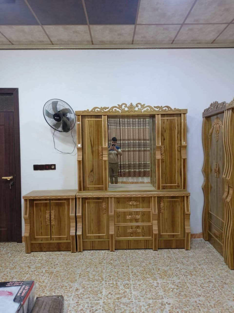 بالتقسيط 〽️  بالتقسيط  〽️  بالتقسيط
◾ غرف نوم أحدث ال فصالات بالتقسيط لمده 18 شهر وبدون مقدمه ويوجد لدينا أيضا فصالات حسب الطلب وايضا فصالات تركية حديثة شغل عراقي درجة أولى )

◾طريقة البيع بل تقسيط اذا عندك موضف متقاعد  منتسب  اوكفيل  على مصرف الرافدين ابيعك اقساط مدة 18شهر بدون مقدمة الاستقطاع يكون يدوي او الكتروني

#العنوان الموصل - الجانب الايمن - الصناعة القديمة مقابل ميزان البيادر *

#عدنا توصيل لجميع المناطق.. القرى.. النواحي.. المحافظات
#يوجد لدينا نظام استبدال الغرف و الاتفاق على الفرق 

🌀تواصل معنا... الاتصال او المراسلة عل واتساب عل هذه الأرقام انطيك كافة التفاصيل) 

✅واتساب ☑️***********كورك.. 
✅واتساب ☑️***********اسيا
