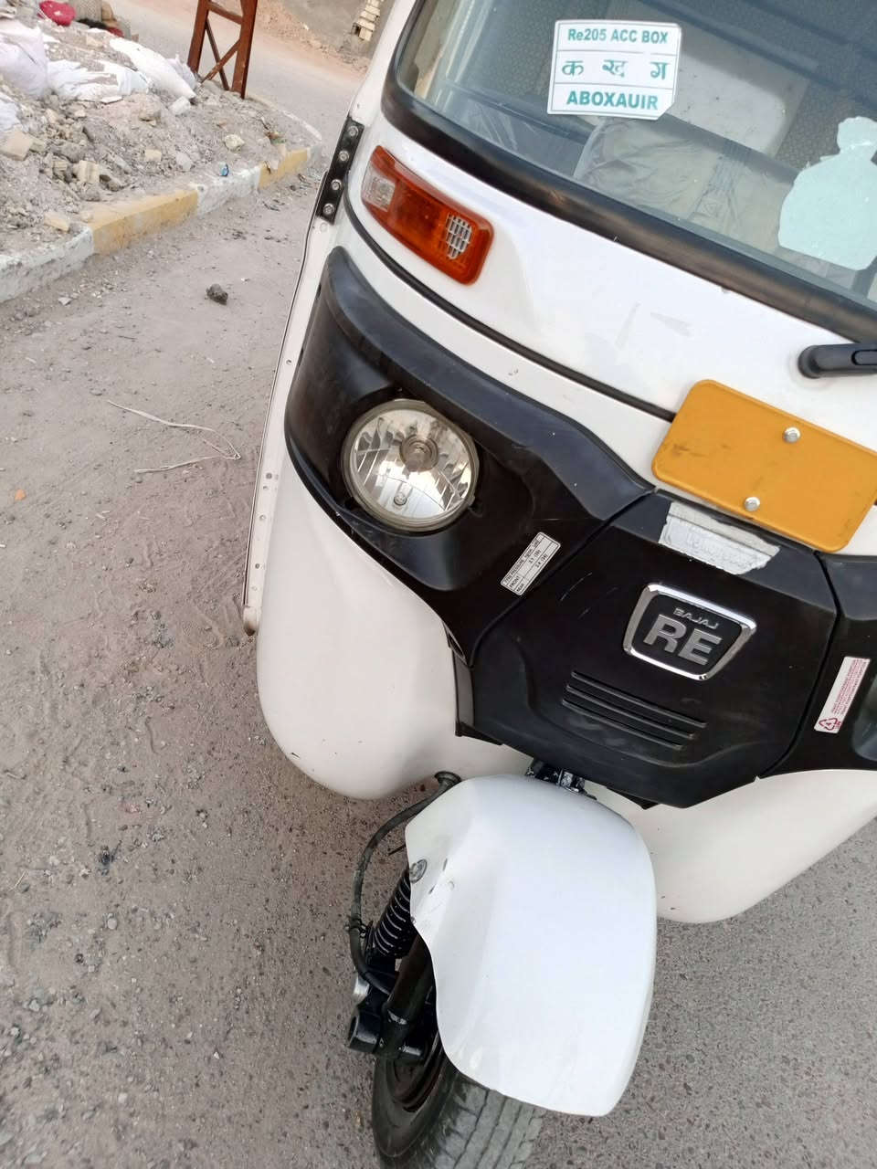 السلام عليكم تكتك للبيع موديل 22رقم وسنويه تحويل ثاني يوم تكتك كفاله بس دوس معمرات تخم تأير مكاني بغداد حي نصر السعر خاص ‏‪***********‬‏مامتواجد على الفيس الشراي يخابر
