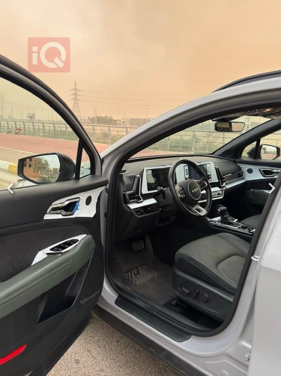 سبورتج 25 خليجي كلين على وضع الشركة
لون سمنتي وداخل زيتوني اكس لاين مواصفاتة معروفة 
ماشية 22000 كيلو متر  
السيارة بعدها بلزكات الشركة 
مغلفة ppf طافي 
كلها مغلقة حتى القمارة 
سعرها 23500 دولار 
الاستفسار على الرقم ***********
