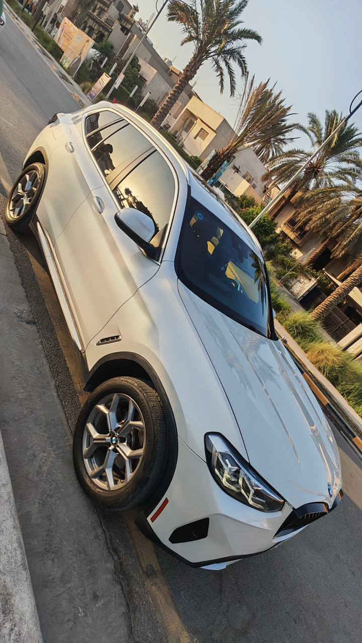 بي ام دبليو X3 2022 sdrive 30i

المسافه المقطوعه :  30.000km 
السياره مغلفه بالكامل ppf مع صيانته
المحرك :2000 twin turbo 
السقف بانوراما 
شباك امامي ليد 
حساسات رادار ٣٦٠ درجه مع كاميرا خلفيه ونقاط عمياء
تحكم ايماءات وسماعات نظام harman kardon
داتا شو اماميه
مقاعد اماميه كهربائيه وخزن ميموري 
تدفئه مقاعد وستيرن 
ابواب دخول ذكي 
صندوق كهربائي مع فتح وغلق بحركه القدم 
نظام تحذير اصطدام مروري 
اضاءه ابواب جانبيه ترحيب بالسائق
السياره حادث امامي قطعه واحده بدون ايرباك او دواخل

رقم صاحب سيارة ***********
