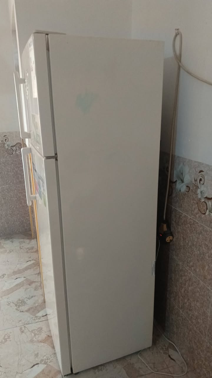 السلام عليكم غلط بيت للبيع هدا رقم تواصل أو تعال خاص ***********
