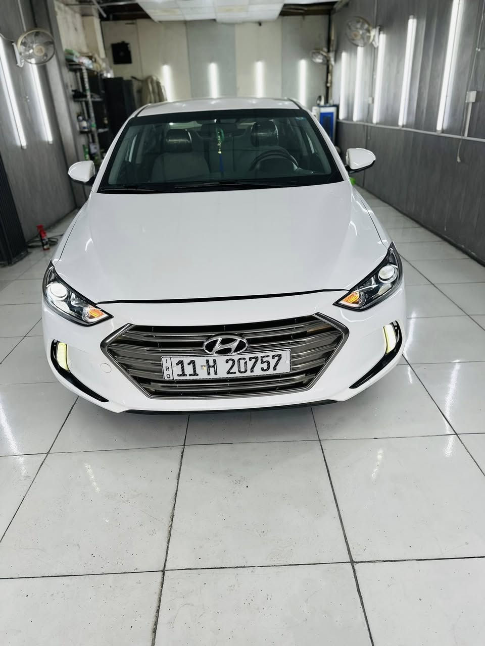 سلام عليكم للبيع النترا 2018امريكي حادثها كلش بسيط 
قبق صندوك فقط والباقي مكفول  نص فول كير مكينه مكفولات ماشيه 58استخدام شخصي سياره جديده مال بيت تخم تاير جديد جاهزه مانقصها شي مكينه2000دوش رقم بغداد بسمي 
#السعر132وبيهاًمجال العنوان بغداد الكاضميه  
***********☎️***********
