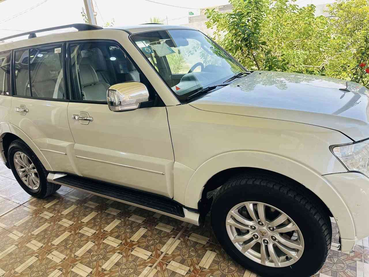 السلام عليكم
باجيرو 2020 حبتور
6 سلندر 3800
كفاله عامه
ماشيه 87 
السعر 250 وبيه مجال
المكان : بابل 
للاستفسار : *********** / ***********
