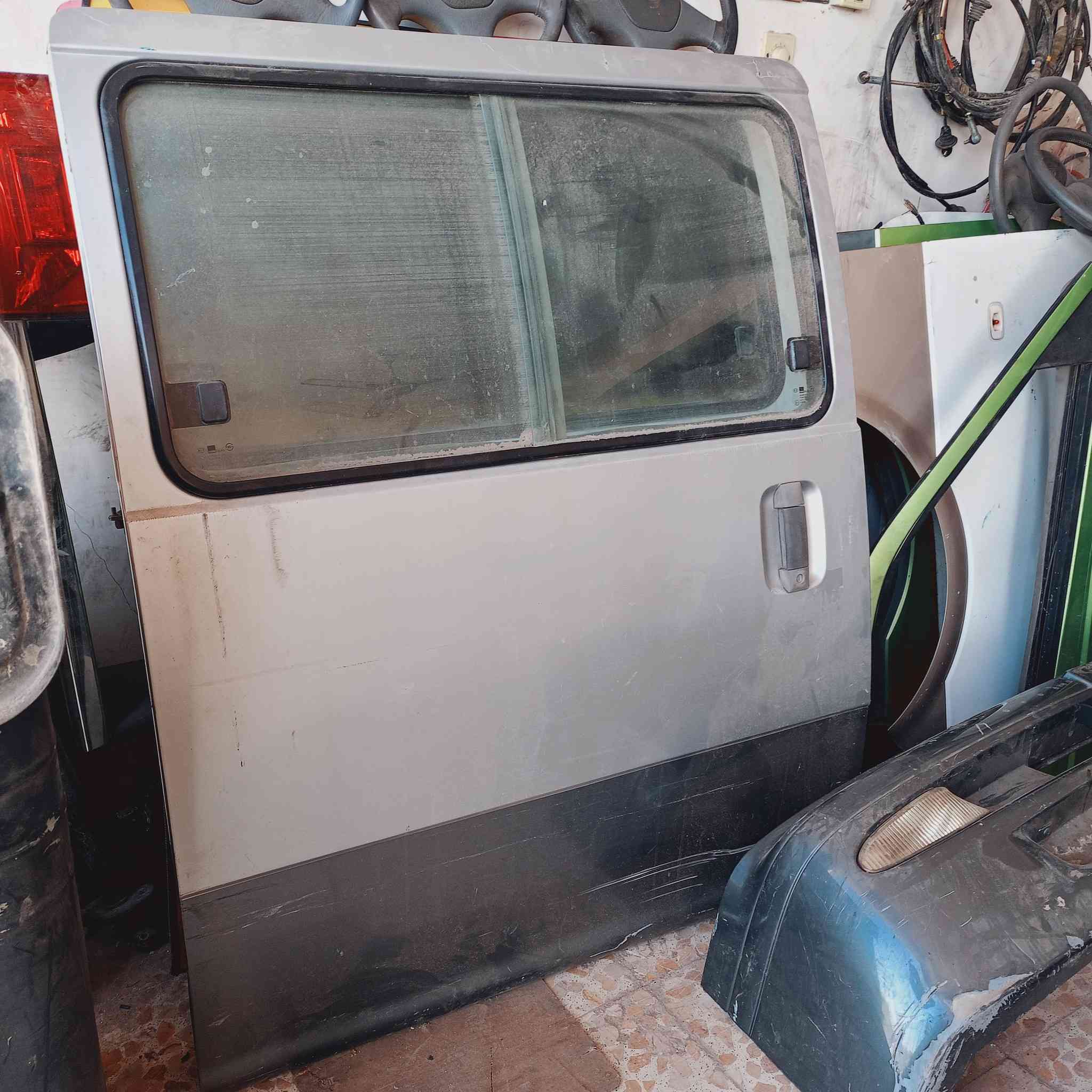 سلام عليكم وصول غراض حاويه كيه بريجو 
العنوان الناصريه تحويله الاسكان الصناعي 
*********** جمله / مفرد
