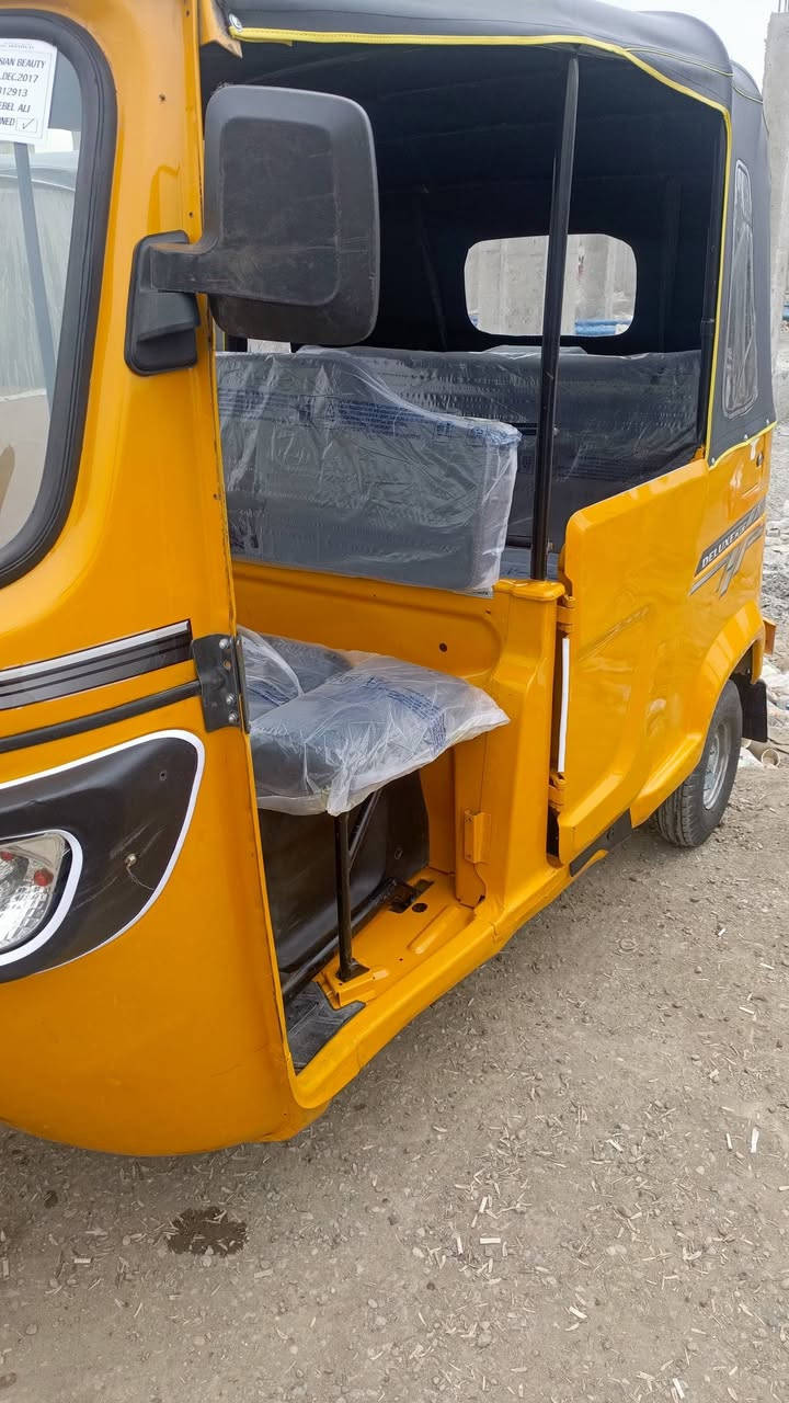 تك تك تي في اس مديل 22 كفالة منعدة  تحويل ثاي يوم لسعر 7400وبيهة مجال لطيبين مكاني بغداد حي النصر ***********
