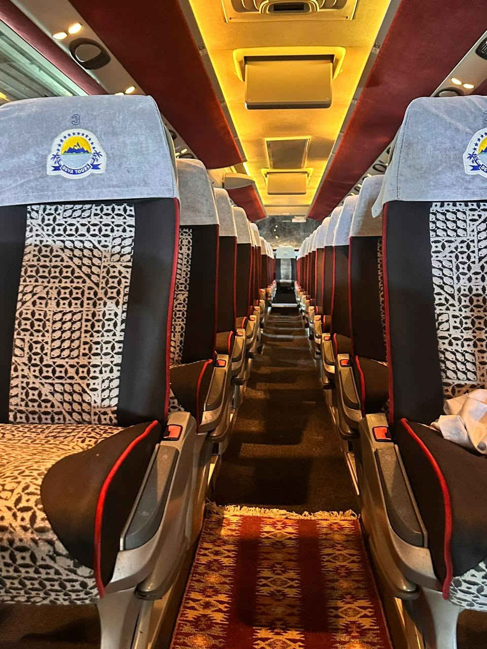 سارع بالتسجيل لعمرة شهري رجب الأصب وشعبان الخير المقاعد محدودة .

الرحلة برية بتاريخ ٢٠٢٦/١/١٦م الموافق ٢٦/ رجب/١٤٤٧هـ  وتشمل :

- باص نقل حديث ومكيف .

- فنادق قريبة جداً من الحرم في مكة المكرمة والمدينة المنورة.

السكن في المدينة المنورة :
الفنادق المركزية المحيطة بالحرم ( المركزية الشمالية ـ المركزية الجنوبية ـ المركزية الغربية  ) .

السكن في مكة المكرمة : 
فنادق منطقة المَحبَس ( فندق دار أم القرى )

- طعام 3 وجبات نظام بوفيه مفتوح طيلة أيام الرحلة في المدينة المنورة ومكة المكرمة . 
- تقديم وجبات طعام أثناء الطريق إلى الديار المقدسة في المدينة المنورة ومكة المكرمة ذهابا وإيابا .

- هدايا للمعتمرين :
احرام
باجات تعريفية 
كتيب منار المعتمرين ( مناسك ، أدعية ، زيارات ، توجيهات دينية)
حقائب 
چادر مع وشاح للمعتمرات  .

- مزرات المدينة المنورة ومكة المكرمة  .

- زيارة الروضة المطهرة مرتين :
الأولى : حجز من قبل المكتب على الإيميل الشخصي للمعتمر . 
الثانية : حجز من قبل الشركة المتعاقد معها المكتب.

- الرحلة برفقة المرشد الديني السيد رياض العناوي .

- مدة الرحلة 10 ايام .

ليلتان في المدينة المنورة و 5 ليالي في مكة المكرمة و ليلتان في الطريق ذهاباً وإياباً .

للحجز والاستفسار: 
***********
***********
العنوان النجف الاشرف/ ناحية العباسية ، مقابل عمارة ابو حامد الشافعي
