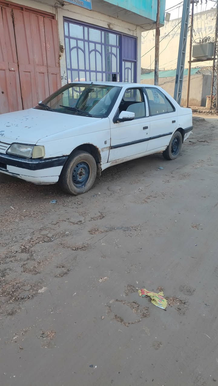 بيجو روى موديل 2009 بلاديه باسمي مكفوله تبريد بلادي 
رقم قادسيه ألماني 
السعر 22 ورقه 
للاتصال ‏‪0786 482 4292‬‏
