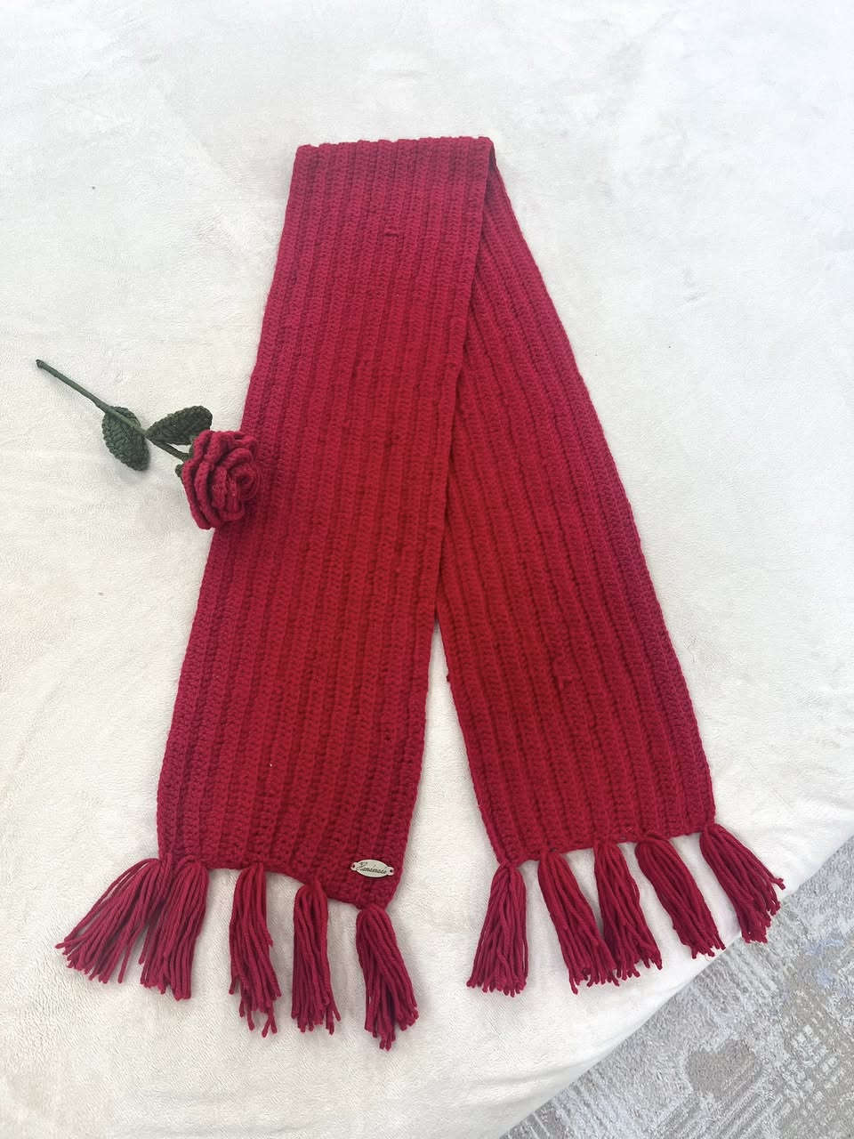 ⁨ وشاح حياكة 🧶 شغل يدوي🤚🏻 
قطعة ثخينه
اللون والموديل حسب الطلب 
السعر 12 الف 
للطلب مراسلة الصفحه دايركت 💬
يوجد توصيل لجميع العراق 🚚 
#حياكه_يدويه #فدك_للحياكة #وشاح #العراق⁩


**إذا كنت صاحب هذا الإعلان وتريد حذفه لأي سبب، رجاءا أرسل رسالة إلى الدعم الفني**