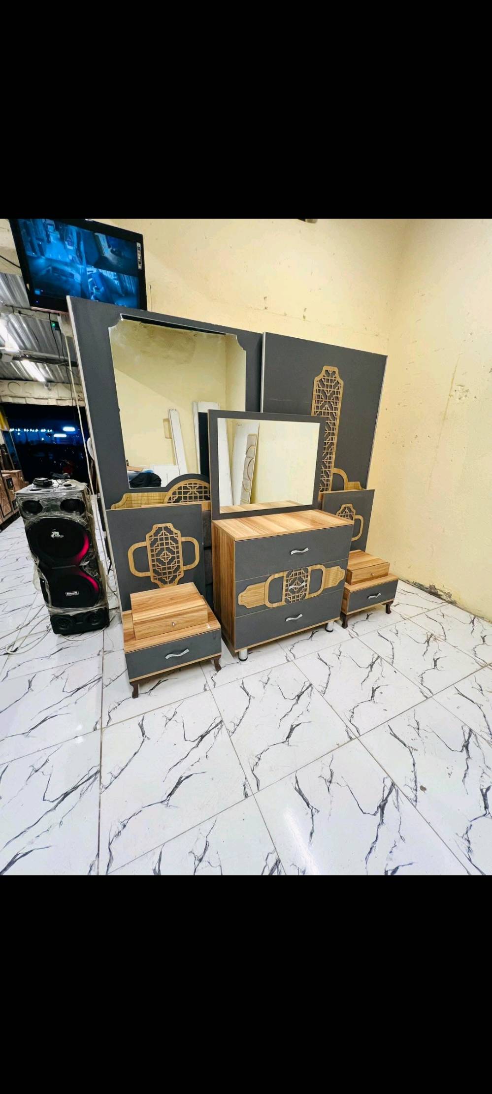 غرفة تركي كاملة ونضيفة بغداد حسينية 