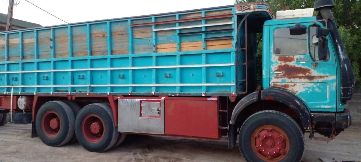 سلام عليكم
اللبي موديل ٧٥
قاطره مقطورة 
قمارة بلاديه 
تخم تاير 
محرك ٢٨ 
كير ١٣٠
الراس تخم تاير 
والعربانه نص عمر
وبيها مجال الراس ينباع وحده والعربانه وحدها  
للإستفسار ***********
