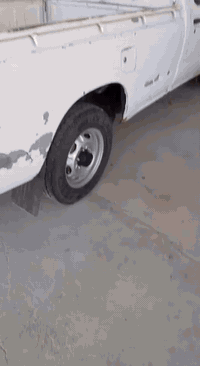 اسلام عليكم  نيسان صبغ عام لجمالية كير او مكينة 14موديل 2002 محدثة 14رقم بغداد دولي سعر 83بيهة مجال سنوية جديدةرقم تلفون *********** مكان ديالي خانقين
