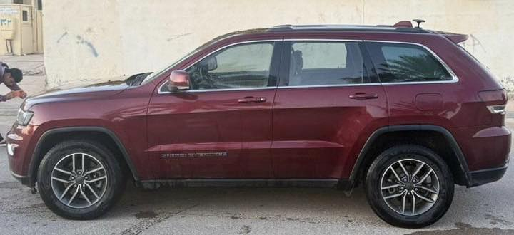 يا الله
جيب لاريدو🚘 خليجي فول مواصفات 
2019 خليجي مكفولة سيارة 
*********** ☎️
فتحه سقف (( سلايد )) 
شاشة كامرا 
حساسات امامي خلفي 
شفتات ستيرن
تحكمات ستيرن 
تبريد قطعتين 
تشغيل عن بعد 
كشنات كهرباء 2 
كشنات جلد 
تشغيل عن بعد 
رادار جانبي 
باقي المواصفات معروفه 
سعر 235$ بيها مجال قليل 
مكان سيارة بغداد السيدية 📍
سونار بالمنشور بيها دعاميه صبغ 👇🏼
