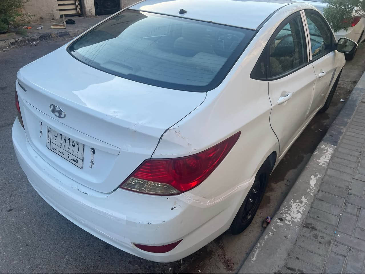 هيونداي اكسنت موديل 2015 رقم بصره تحويل محرك 1400 السياره جاهزه بيها رشات صبغ للبيع السعر 65 وبيها مجال للطيبين مكان السياره البصره القبله رقم الهاتف *********** البصرة, العراق
