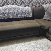 ديوان 8مقاعد 12متر ب225وبي مجال بسيط مكاني بغداد البياع 077032903778