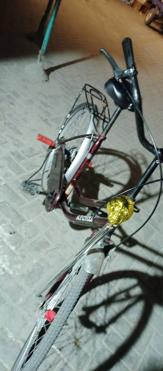 سلام عليكم عندي بايسكل البيع نضيف جديد ستعمال قليل سعر 75وبي مجال بسيط رقمي ***********
