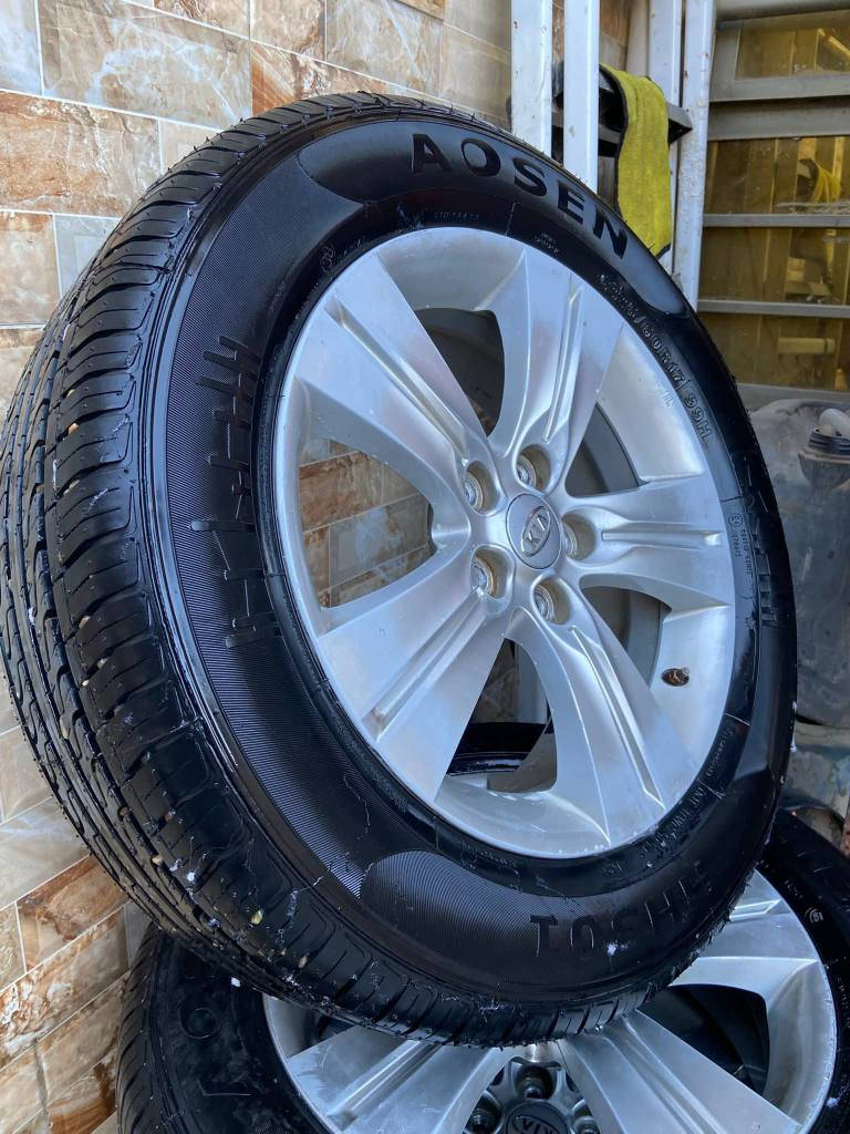 السلام عليكم تخم ويل حجم 17 مع تختم تاير شاده قبل 15 يوم الي يريدن تواصل على الرقم ***********
