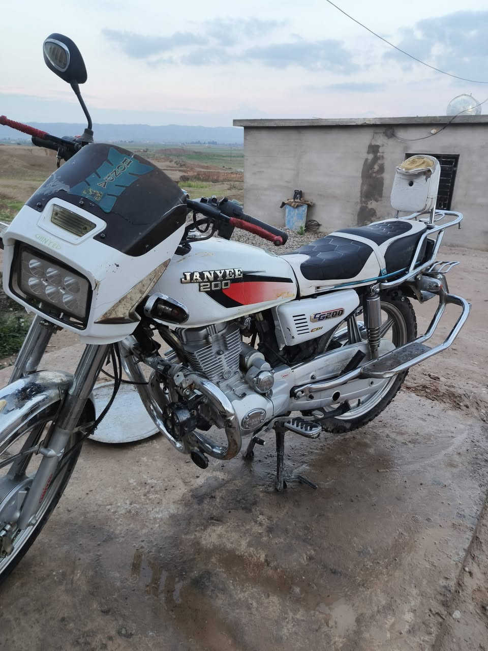 سلام عليكم
ماطور جني ابو الكله للبيع موديل 2023محرك مامفتوح ولا صرف ولا تبخير شرط كهربائيات السعر٥٧٥ قفل العنوان بيجي البجواري  رقم***********
