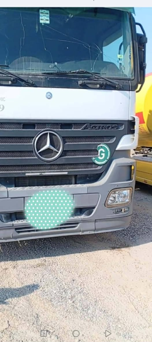 سلام عليكم سياره دمعه موديل 2005 للبيع سياره جاهزه من كل شي دنكير صيني جوبلس تخم تاير. السياره مكفوله من ال عاميه لل دعاميه ***********
