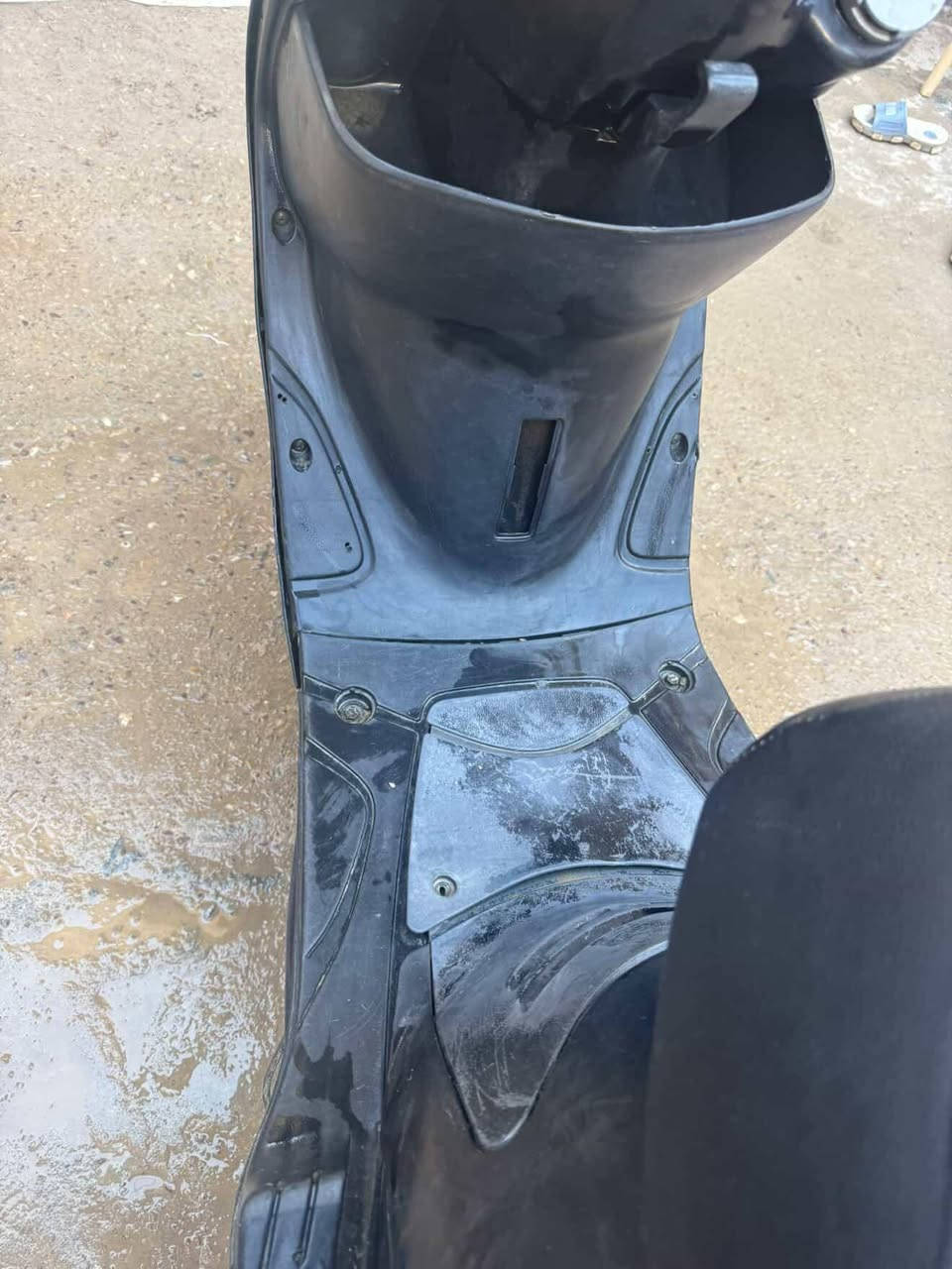 سلام عليكم ورحمة الله وبركاته دراجة ماكس عدله مكفولة كفرات ختم واحد دراجة خير من الله تخم تايرات جدد البارحة شديتهن كهربائيات شغاله كلهن بيهه نقص بسيط اوراق اصولية دراجة بعد انضف من الصور السعر 450 رقم الهاتف***********
