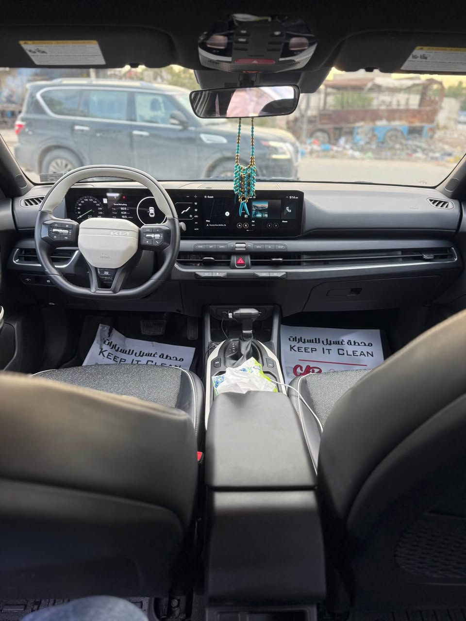 السلام عليكم  
كي فور 2025
وارد امريكي
Kia k4
فول مواصفات عدا فتحة 
.تشغيل عن بعد  اشاير بلمري رادارات
.اشارة ترحيب 
.كشنات تدفئة
الداخل لونين 
كشنات جلد لونين اوتو هولد
كشنات تدفئة شفتات بلستيرن
.سايد بريك كهربائي
.رادار جانبي وامامي 
.مازدات led لد ثلاث عدسات
.قيادة ذاتية 
.تحديد مسار
.شاشة متصلة 
.اضوية داخلية لمس
.تحكم كامل عن طريق الشاشة 
. دشبول بيانو 
مكينه 2000 دوش 

الحادث موضح بالصور 
تبديل فقط جاملغ والبابين نفسهن شتغلتهن شغل درجه اوله
ايرباك فقط البرده.
السعر :160بدون مراوس فقط بيع
بدون لوحات منفيس بسمي
*********** بغداد, العراق
