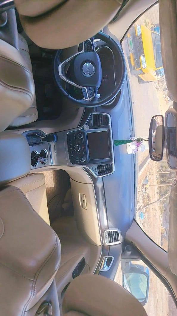 جيب لاريدو
وارد أمريكي 
كفاله من صبغ
حادث دعاميه مشدوده شركه
موديل 2017
رقم ***********
سعر 200
