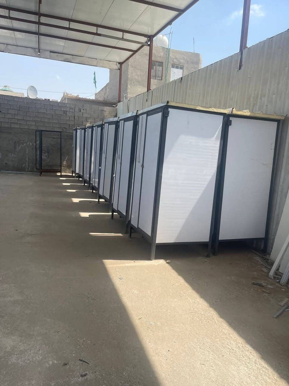 حمام تواليت مشترك بي في سي بنل
قياس 120×100
السعر 350 الف 
العنوان بغداد العبيدي 
***********
