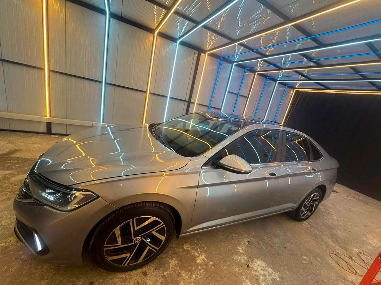 volkswagen jetta 2023 sel premium
مةكينة15تؤربؤ فول مواسةفات كوشين جلد كوشين هيتةر 
كوشين سارد شاشة گةورة گيچ ئةليكتروني ناو١٠رةنگ سةيارة بةصمة بريك بصمة ئاوينة رادار لايت ليد زينون سةقف پانؤراما تةنها44.000km رؤشتوة
لئدراوي بؤنيت چاملغ دةرگا كةميك PDRدةركةي پشتةوة
بئ ژورةوة ئيرباگ راديتة بةوابة بةشةرت
نرخ تةنها=147$ 
موبايل=***********
