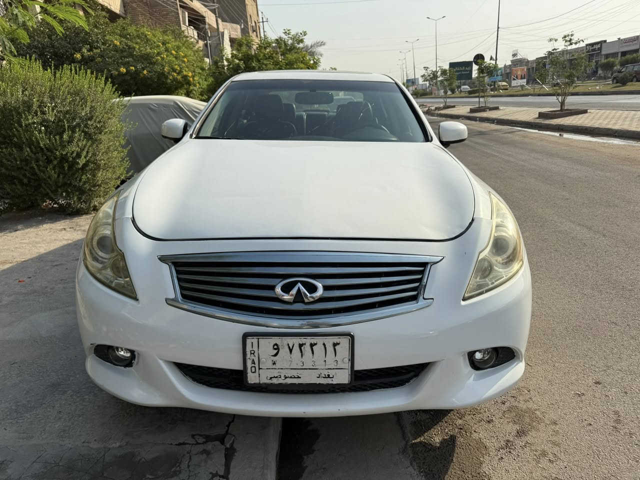 انفنتي G37x
موديل 2013 … ماشيه 90,000 حقيقي 

محرك 3.7 تنفس طبيعي 

بصمه تشغيل وابواب وصندوق 

تبريد ثلج + منفصل 

شاشه لمس +كامرة خلفية دواره 

رادار خلفي حساسات 

كشنات جلد فول تحكمات وخزن ميموري +تدفئه كشنات 

سلايد روف تحكم ستيرن+شفتات رياضي 

لايت زنون عالي ناصي 

سيستم صوت Bose

السيارة عليها تخم تاير 4 جدد 

بلكات نوزلات مجاول كلهن جدد 

صدر سيارة امامي جديد 

السيارة نظيفه حيل ومتعوب عليها + فول مواصفات 1/1 

ملاحظه:❗️السيارة معروفة تجي غرق ومبدلة الكهربائيات والعقول والضفاير + السيارة متروكه چانت مصبوغه عام والصور موجوده مالتها قبل لتنصبغ لان متروكه لونها مصوفر +  كير السيارة مبدله بيدي مال كصه ياباني اصلي بالچيس وبحاله الضمان + السيارة بيها تقرير فحص من المندلاوي كهربائيات وكلشي الخ …. 

كلشي ذاكره بالمنشور وصور السونار هم ناشرهن 

السعر 85 وبي مجال بسيط

للتواصل … ***********
