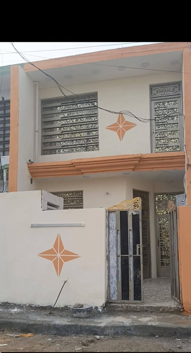 السلام عليكم 

دارين واحد بصف ثاني 

مساحه واحد 110 متر طابق ونص 

جاهز السكن فارق حالين جيب قراضك وتحول متصرف على الف دينار 

زراعي سند 25 كافه خدمات توضيح داخل فيديو 

سيراميك كاشي رضيه رفت 50 طابوق جمهوري سكف صب مسلح 

استغبال صاله كبيره منام 2

صحيات مع تانكي وكيزر وماكور جدد 

خلاطات ماء كهربائيات جاهز من كلشي 

دارين جاهزات سعر واحد 51 وبي مجال الشراي 

العنوان حي دجله قرب حي نصر بضر المعارض السيارات 

منطقه جاهزه وراقيه والبناء حديث البيهه

أي ستفسار تصل ***********
