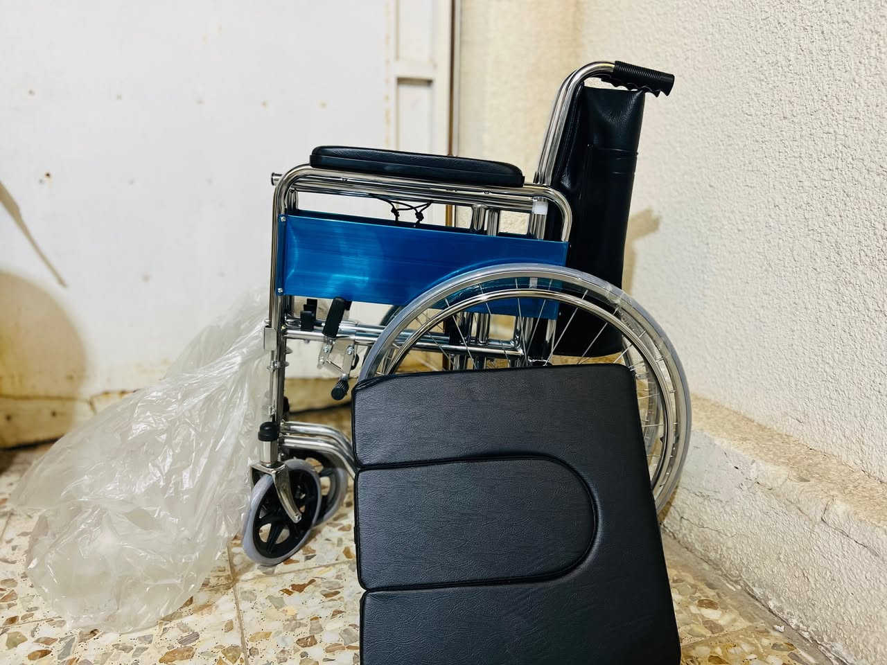 كرسي معوقين جديد مع ملحقات
السعر ١٢٥


**إذا كنت صاحب هذا الإعلان وتريد حذفه لأي سبب، رجاءا أرسل رسالة إلى الدعم الفني**