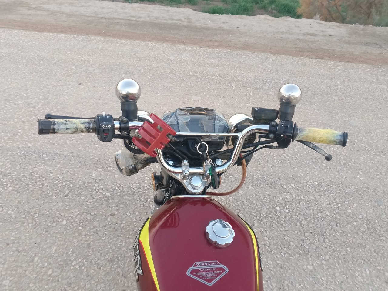 السلام عليكم شباب درجة البيع تيكر مديل24 وارق مكفواله كفله عمه من كلشي  مكان القاسم ناحيت الطليعة ***********  السعر خاص
