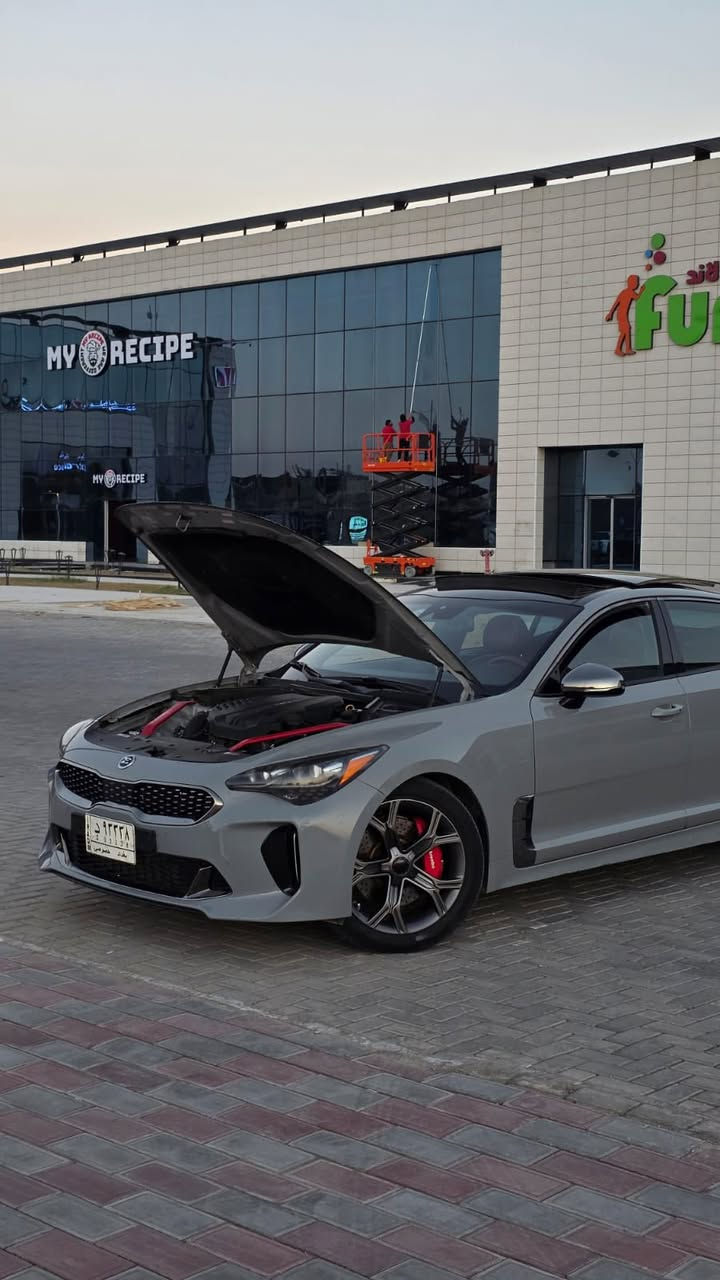 السلام عليكم  بيع سريع او مراوس حسب القناعه   
كيا ستنكر GT2  2018 اعلى فئه 
محرك ٦ سلندر توين تيربو   
حجم 3.3 توين تيربو 
القوة :- 370 حصان 
العزم :- 520 نيوتن متر 
تسارع 0 الى 100 :- 3.9 ثانية
رقم بغداد باسمي
ماشية 74 الف 

مواصفات :-2 GT معروفه فول 1/1
-بصمة + دخول ذكي 
‎بانوراما- 
-صندوق كهرباء بصمة و يفتح عن طريق الاشارة 
‎نقطة عمياء- 
-مري شفط 
-رادارات امامية + جانبية + خلفية
‎كشنات حضن-+ منفصل 
‎مرايات تعتيم ذاتي- 
-لايتات الأمامية 4عدسات LED اتو متحرك مع ستيرن 
-بگ لايتات LED
-لايتات الداخلية LED
‎شفتات ستيرن- 
‎داتاشو- 
‎جنطة كهرباء شفط-
-انارة الترحيب اثناء فتح الابواب
-مري قلاب
‎هاند بريك بصمة-
‎حساسات امامية خلفي مع توقف ذكي-
‎قيادة ذاتية- 
‎تنبيه خروج مسار- 
‎نظام بريك 6 بستم Brembo‏‎-
‎‏‎‏‎شاحن هاتف (امامي وايرلس/خلفي-
‎نظام كار بلي وايلريس-
‎‏‎تغيير صوت الاكزوزت من شاشة الاعدادات-
‎‏‎‏‎  ( عالي ، وسط ، منخفض ) 
‎‏‎‏‎خزن كشنات ميموري Set 1/set2-
‎‏‎‏- كشن (جلد+اماميات كهربائي+تدفئه)
‎‏‎‏‎ستيرن  D (تحكم كامل+كير+مثبت سرعة)-
‎‏‎‏‎مري (ترحيب+تحكم+كاميرا +اشارات+شفط)-
 ‎‏‎‏‎تبريد قطعتين الخلفي منفصل + امامي منفصل‏‎‏‎- 
-اوتو ستوب Auto Stop
‎‏‎‏‎خمسة انظمة قيادة- 
‎‏‎‏(Smart+Eco+Comfort+Sport+Custom)

مكان السيارة الرمادي
للاستفسار ***********
