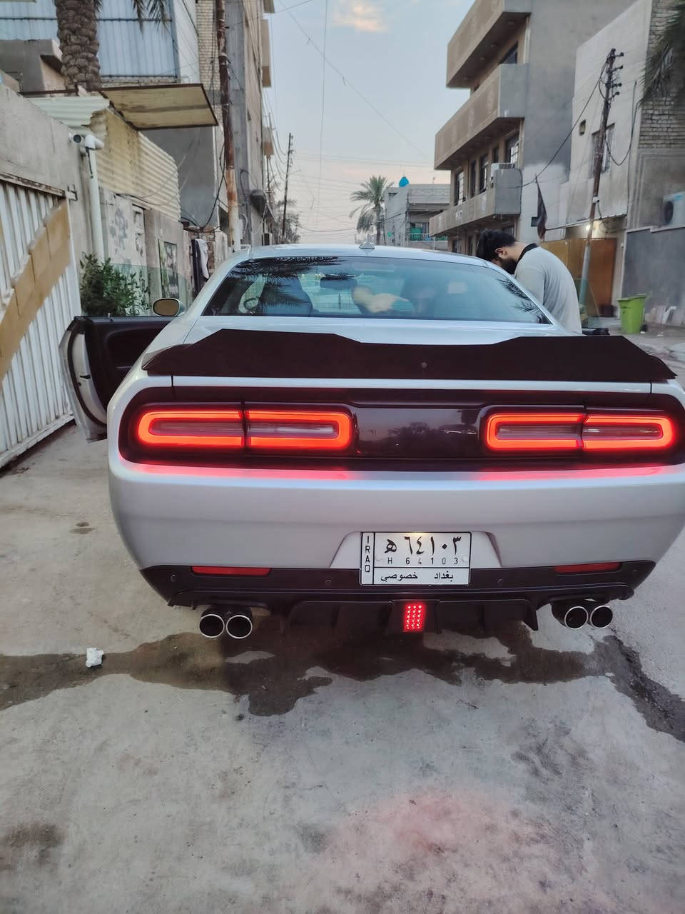 للبيع دودج تشالنجر موديل 2020
بلاك توب فل، ما عدا الفتحة

الممشى: 53 ألف

الحادث: كما موضح بالصور

الموقع: بغداد

السعر: 185 ورقة (قابل للتفاوض للجاد)

للاستفسار أو المعاينة، يرجى التواصل على الخاص.او ع رقم
***********
